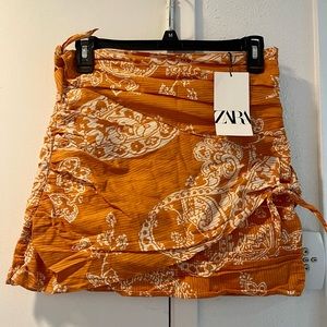 Zara floral skirt